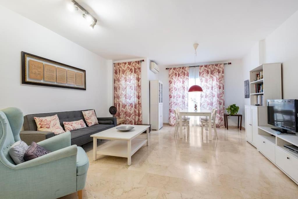 Centro Ferrandiz Parking Gratis Apartment Malaga Exterior photo
